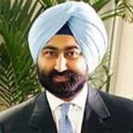 Singh brothers sell 2.7% stake in Religare for Rs 139.52cr - malvinder_singh1_190